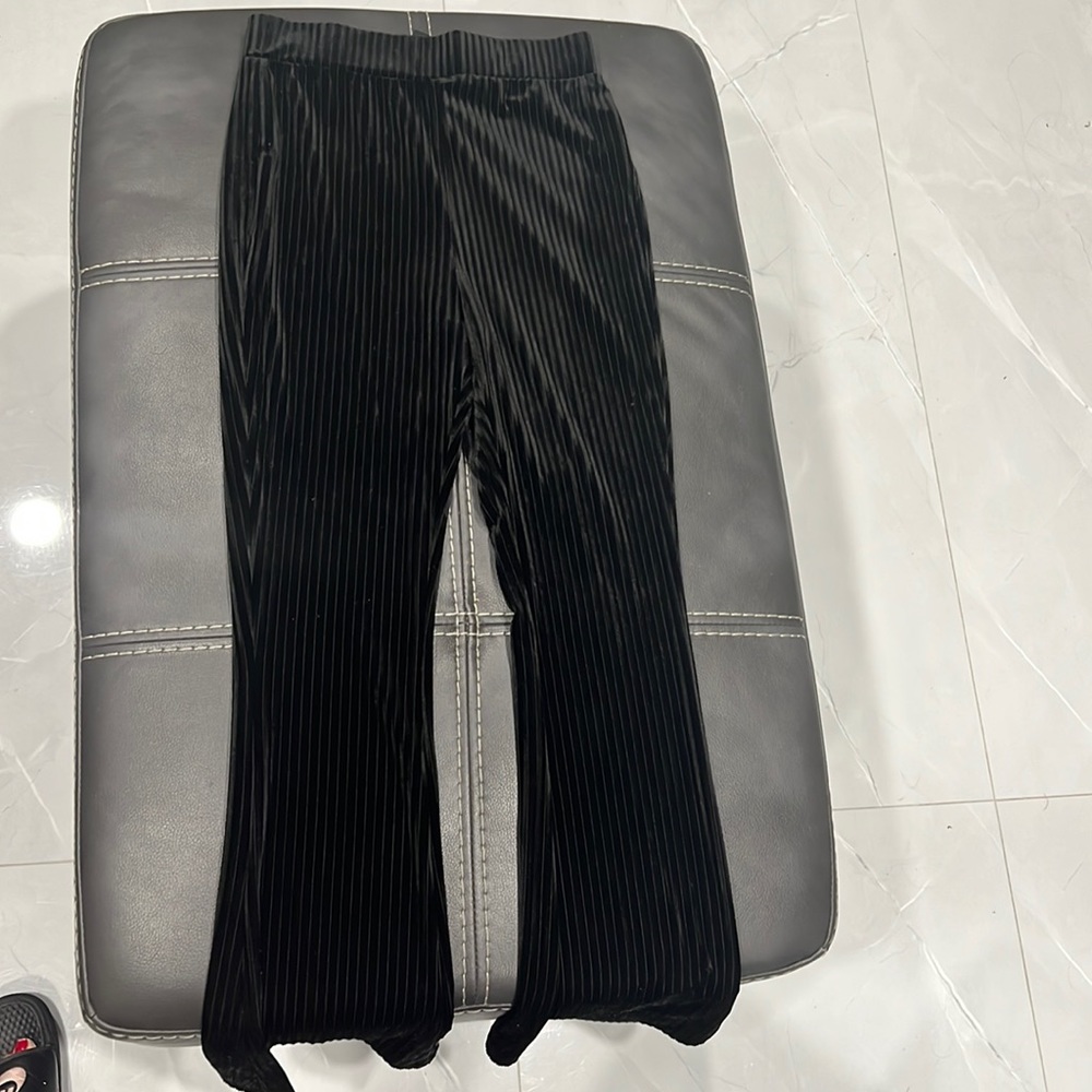 Never worn Black velvet flared pants size m